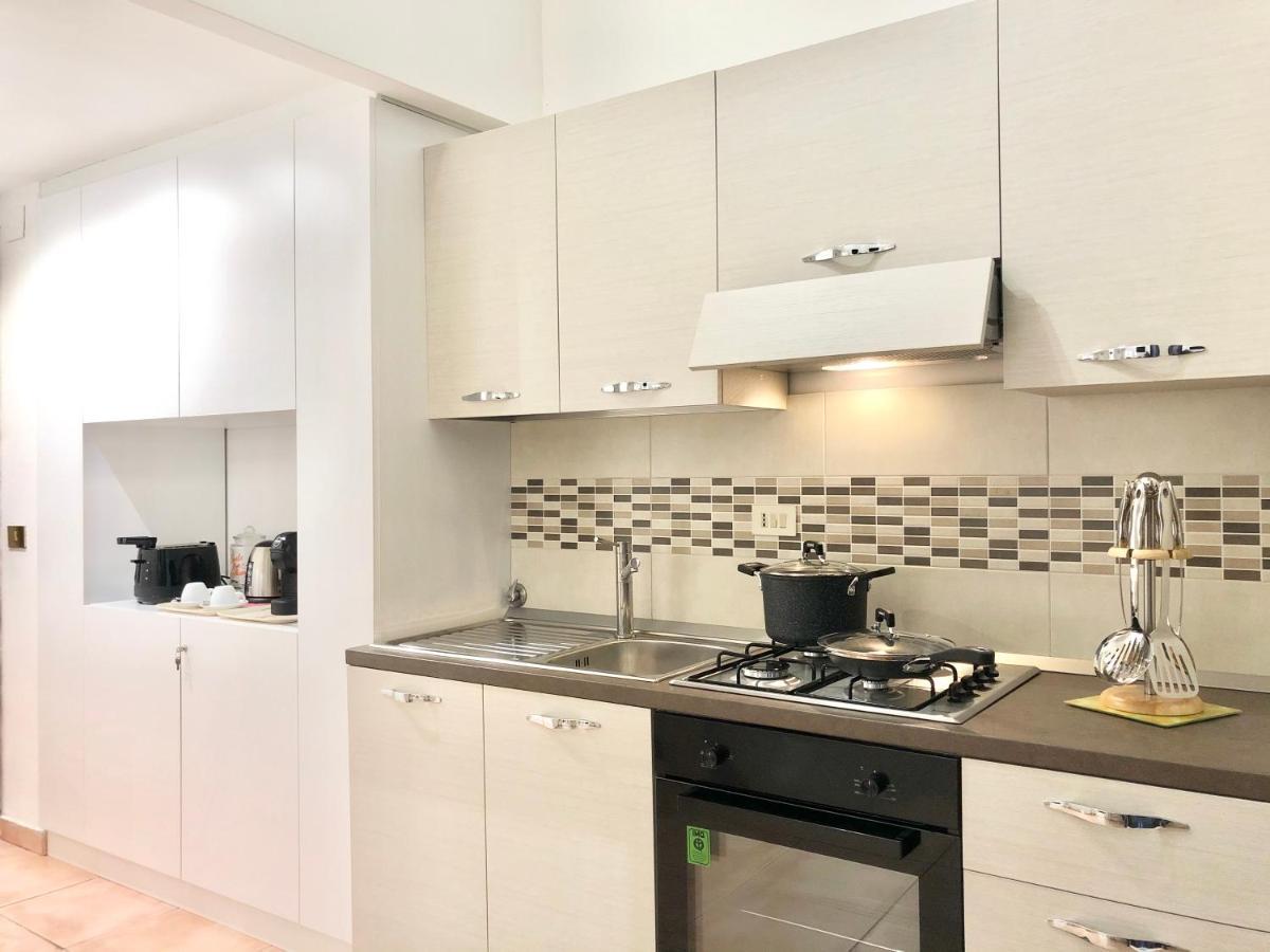 Suite 4 Canti Palermo Bagian luar foto